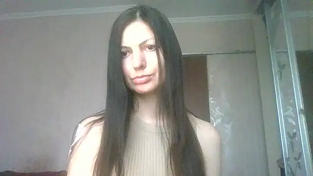 AliseWats online show from March 2025 12:04:01 PM