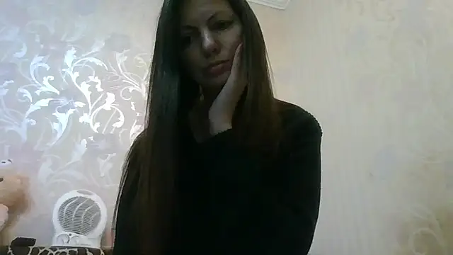 AliseWats online show from October 2025 07:33:02 PM