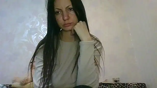 AliseWats online show from April 2026 08:37:02 PM