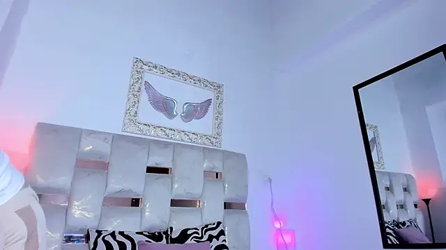 Lola Blondie online show from December 2025 01:15:01 PM