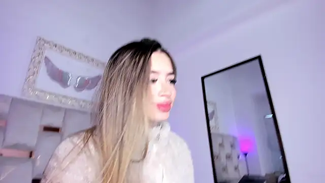 Lola Blondie online show from December 2025 12:29:02 PM