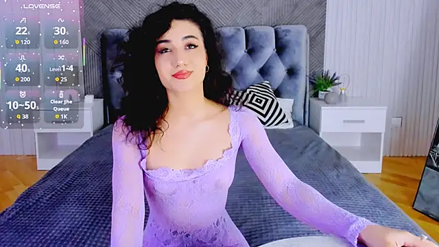 Maya Rogerss online show from November 2025 02:39:01 PM