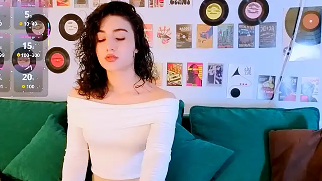 Maya Rogerss online show from May 2026 02:52:01 PM