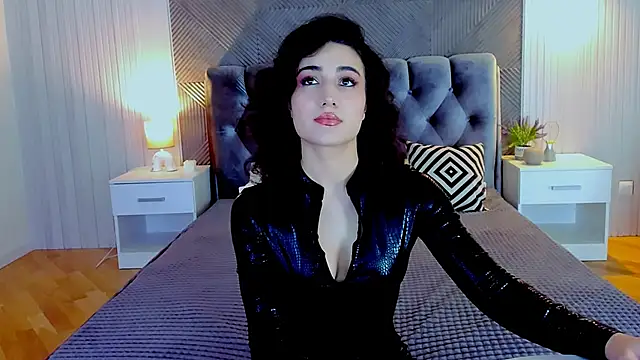 Maya Rogerss online show from December 2025 02:26:02 PM