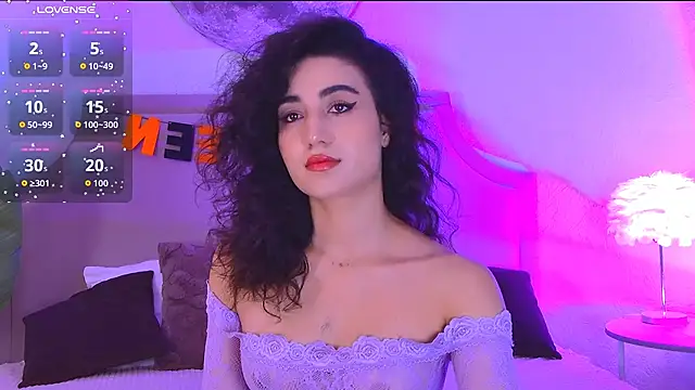 Maya Rogerss online show from October 2025 02:39:02 PM