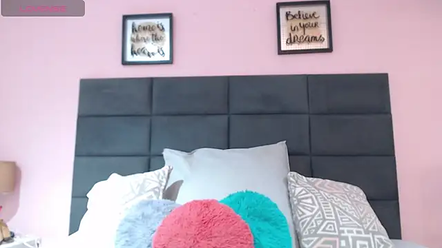 SophiaQueens online show from September 2025 08:09:01 PM