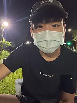 chipboo online show from October 2025 04:40:02 PM