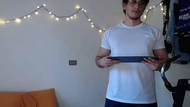 chicoinhibido online show from December 2025 08:47:01 PM