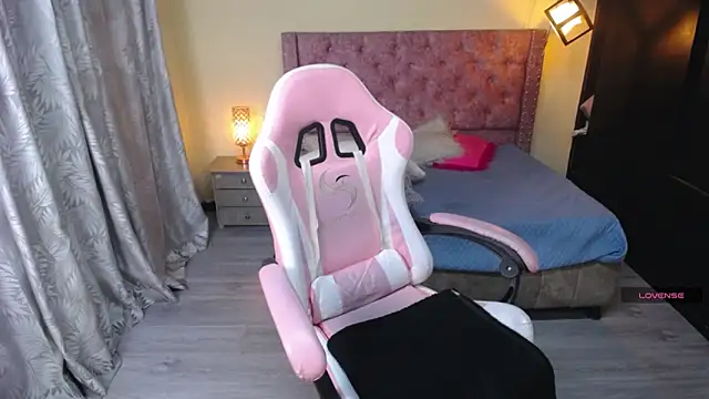 sweet  thang online show from November 2025 04:55:01 AM