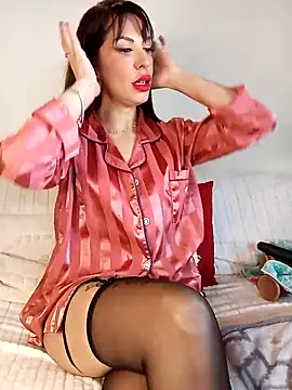 MAIRA  90 online show from November 2025 09:46:02 AM