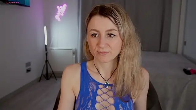   Milana     online show from March 2026 11:09:01 PM