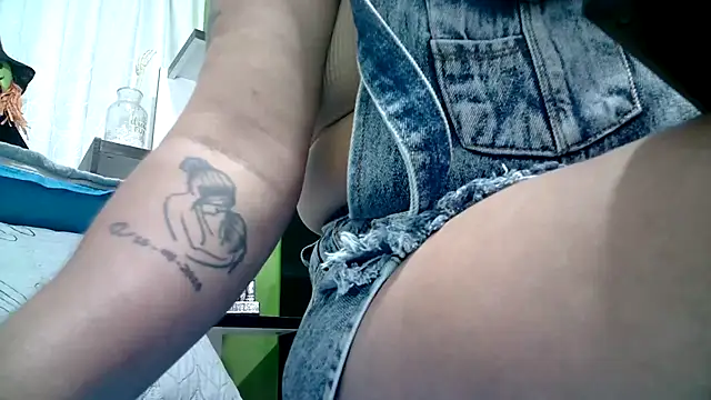 ANA-BULLOCK- online show from October 2025 12:39:02 PM