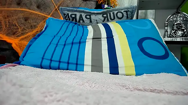 ANA-BULLOCK- online show from November 2025 12:09:02 PM