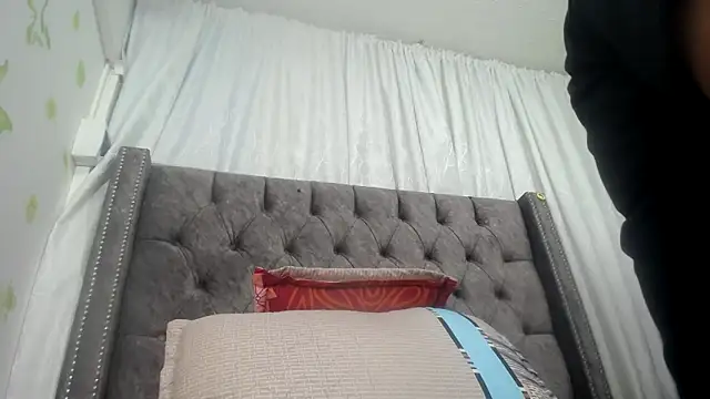 ANA-BULLOCK- online show from September 2025 12:21:01 PM