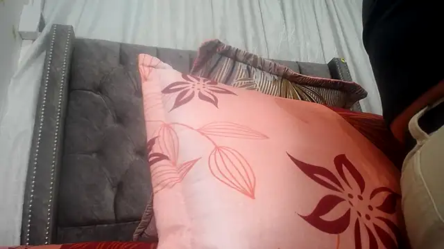 ANA-BULLOCK- online show from September 2025 12:18:02 PM