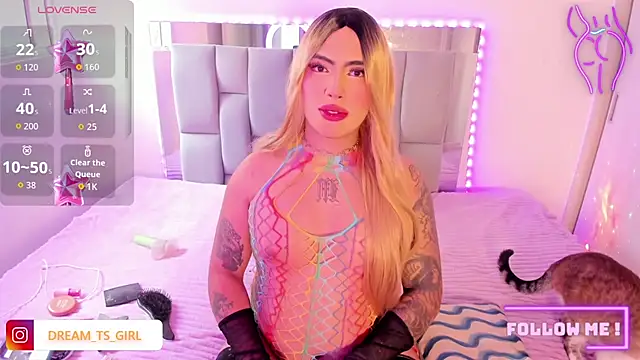 Snapshot of Sophie_whitexxx chatting on September 2025 07:38:01 PM Sophie whitexxx online show from September 2025 07:38:01 PM