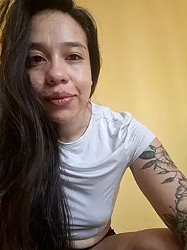 Snapshot of FireTheGun_ chatting on February 2026 12:33:01 PM FireTheGun online show from February 2026 12:33:01 PM