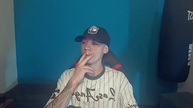 Snapshot of Burperking420_ chatting on October 2025 07:15:01 PM Burperking420 online show from October 2025 07:15:01 PM