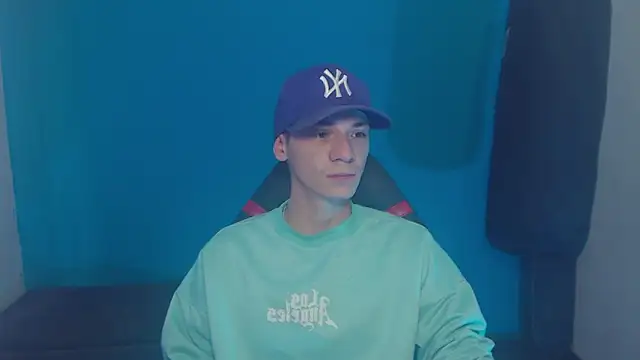 Snapshot of Burperking420_ chatting on March 2025 05:37:01 PM Burperking420 online show from March 2025 05:37:01 PM