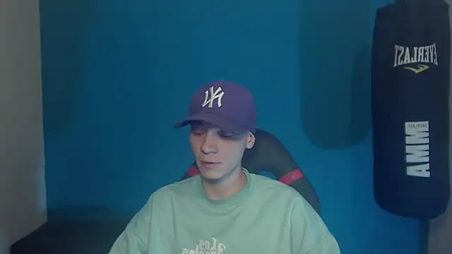 Snapshot of Burperking420_ chatting on September 2025 07:35:02 PM Burperking420 online show from September 2025 07:35:02 PM