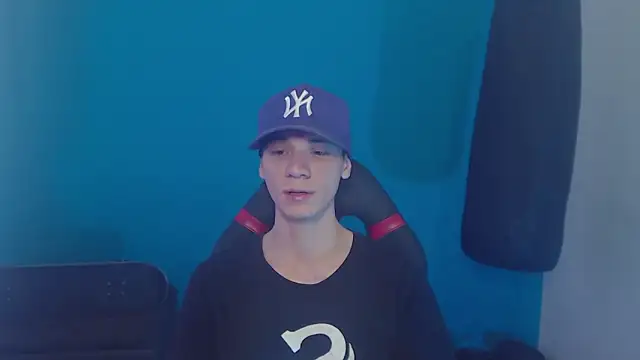 Snapshot of Burperking420_ chatting on March 2025 07:20:02 PM Burperking420 online show from March 2025 07:20:02 PM