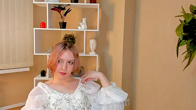 Snapshot of EsmeDecoursey chatting on March 2025 06:11:01 PM EsmeDecoursey online show from March 2025 06:11:01 PM