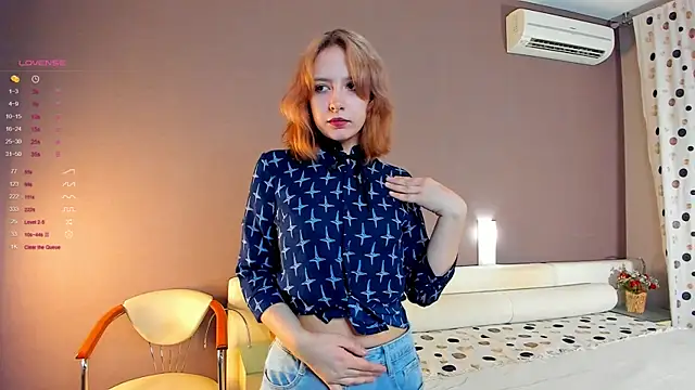 Snapshot of EsmeDecoursey chatting on March 2025 03:22:02 PM EsmeDecoursey online show from March 2025 03:22:02 PM