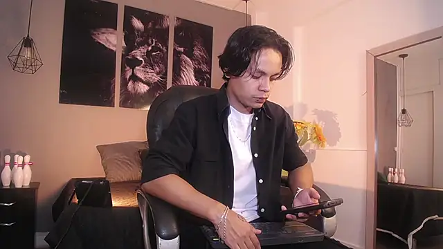 Draco collins online show from November 2025 05:06:02 PM