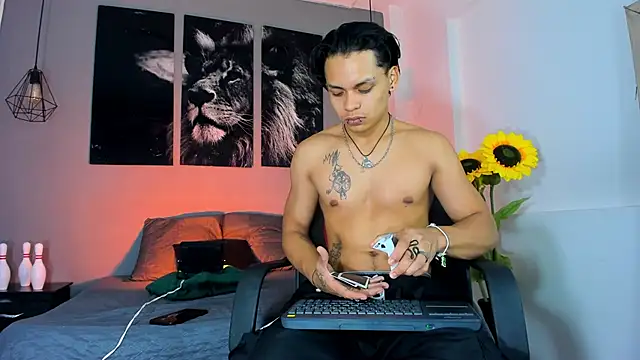 Draco collins online show from December 2025 08:06:02 PM