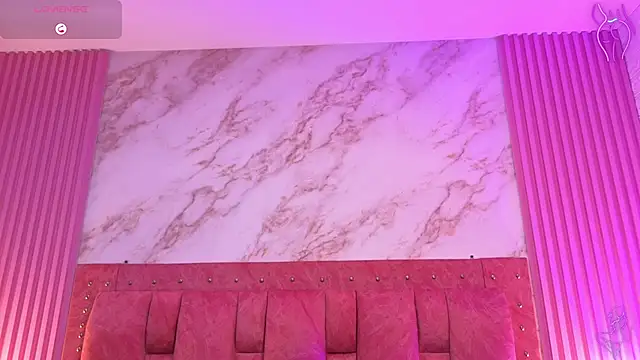 Snapshot of goldilockss15 chatting on February 2026 03:24:01 AM goldilockss15 online show from February 2026 03:24:01 AM