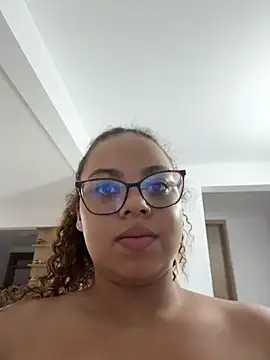 Snapshot of AlesiaCooper chatting on July 2026 05:47:02 AM AlesiaCooper online show from July 2026 05:47:02 AM