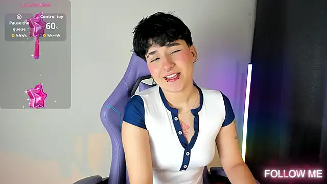 emma cute7 online show from December 2025 03:33:02 AM