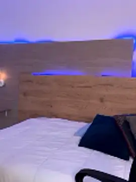  Ananyaa lovd online show from January 2026 01:37:01 PM