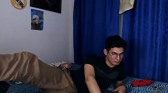 Snapshot of Thiagobb7 chatting on March 2025 12:10:01 AM Thiagobb7 online show from March 2025 12:10:01 AM
