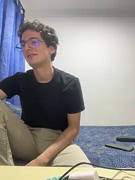 Thiagobb7 online show from January 2026 03:44:01 AM