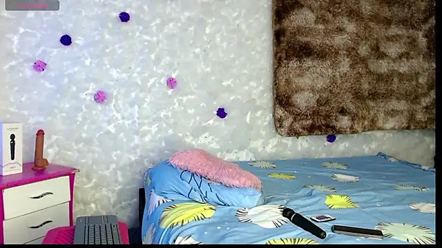 bella warzon online show from March 2026 08:37:01 PM