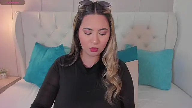 megan jonesss online show from October 2025 09:37:01 PM