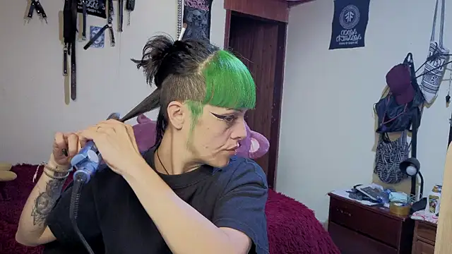 freyaa sorcerees online show from December 2025 03:36:01 PM