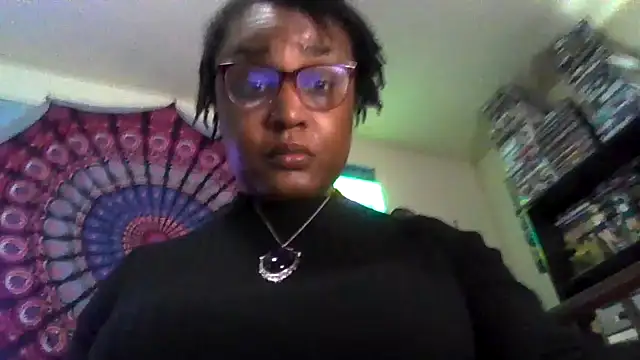 Snapshot of GardeniaFields chatting on January 2026 10:46:02 PM GardeniaFields online show from January 2026 10:46:02 PM