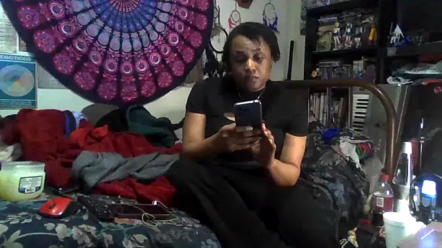 Snapshot of GardeniaFields chatting on December 2025 08:27:02 AM GardeniaFields online show from December 2025 08:27:02 AM