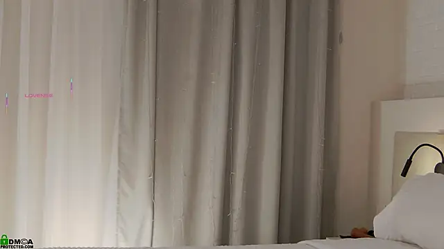 Snapshot of NikaDines chatting on February 2026 02:07:02 AM NikaDines online show from February 2026 02:07:02 AM