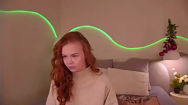 MiraBliss online show from December 2025 06:36:02 PM