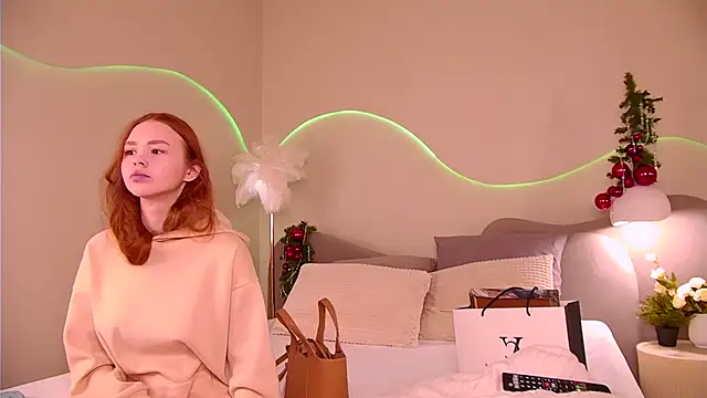 MiraBliss online show from December 2025 09:48:02 PM