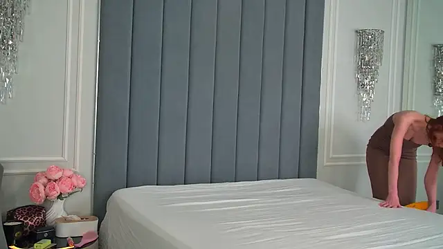 MiraBliss online show from May 2026 08:17:01 PM
