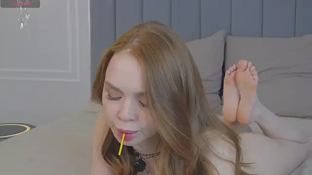 Snapshot of MiraBliss chatting on March 2025 12:32:02 AM MiraBliss online show from March 2025 12:32:02 AM