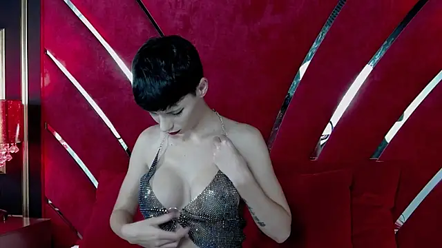 Roxxy Rouge online show from October 2025 04:08:01 PM