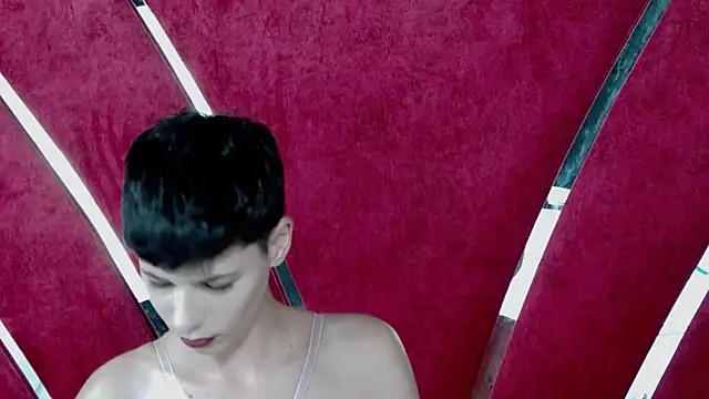 Roxxy Rouge online show from October 2025 03:46:02 PM