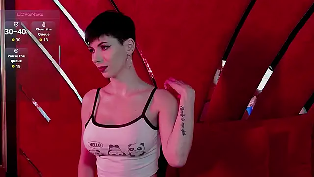 Roxxy Rouge online show from November 2025 05:47:01 PM