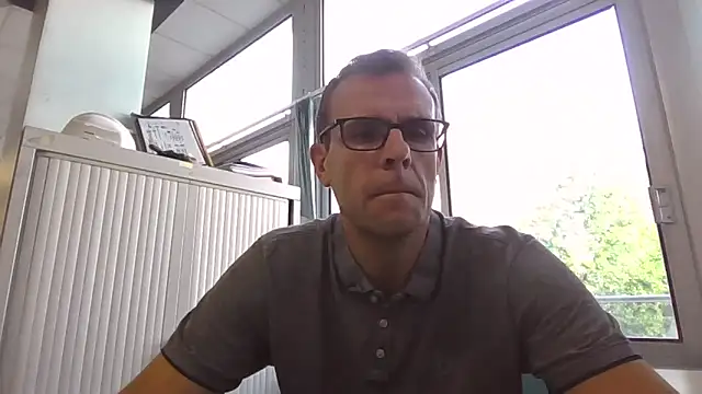Simon 76 online show from September 2025 04:33:02 PM