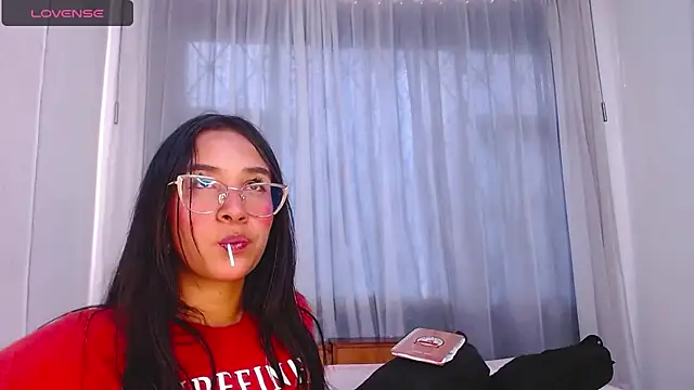 violettsuncs online show from September 2025 09:52:02 PM